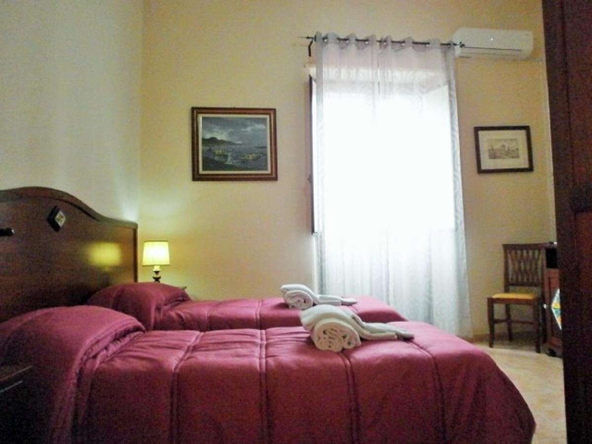 I Cappuccini Rooms คาตาเนีย ภายนอก รูปภาพ