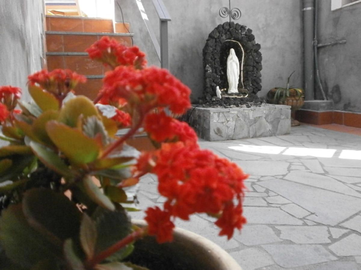 I Cappuccini Rooms คาตาเนีย ภายนอก รูปภาพ