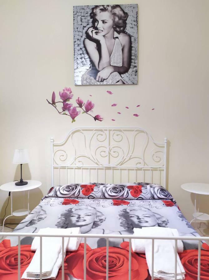 I Cappuccini Rooms คาตาเนีย ภายนอก รูปภาพ