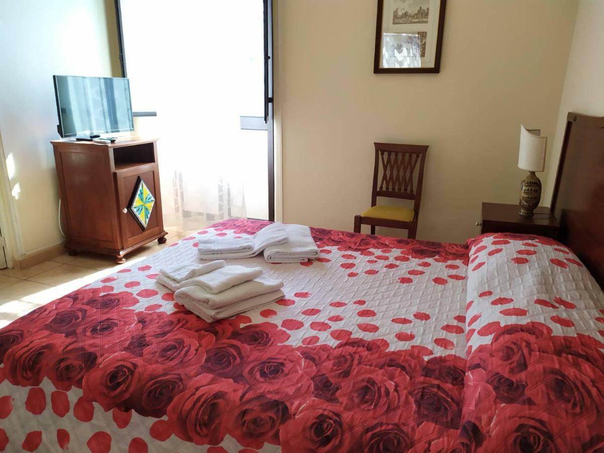 I Cappuccini Rooms คาตาเนีย ภายนอก รูปภาพ